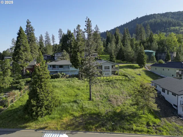 $95,000 | Sunridge Lane, Unit 41, Lowell, OR 97452