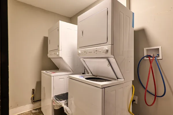 $1,250 | 198 Court Street, Unit 10, Binghamton, NY 13901