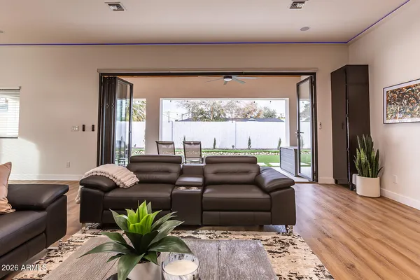 $1,799,999 | 2536 East Indianola Avenue, Phoenix, AZ 85016