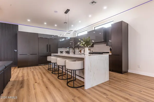 $1,799,999 | 2536 East Indianola Avenue, Phoenix, AZ 85016