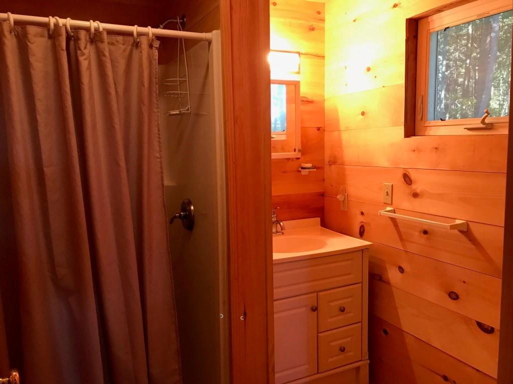 2 Ocean View Place Boothbay, ME 04544 - Photo 12 of 24 Bathroom
