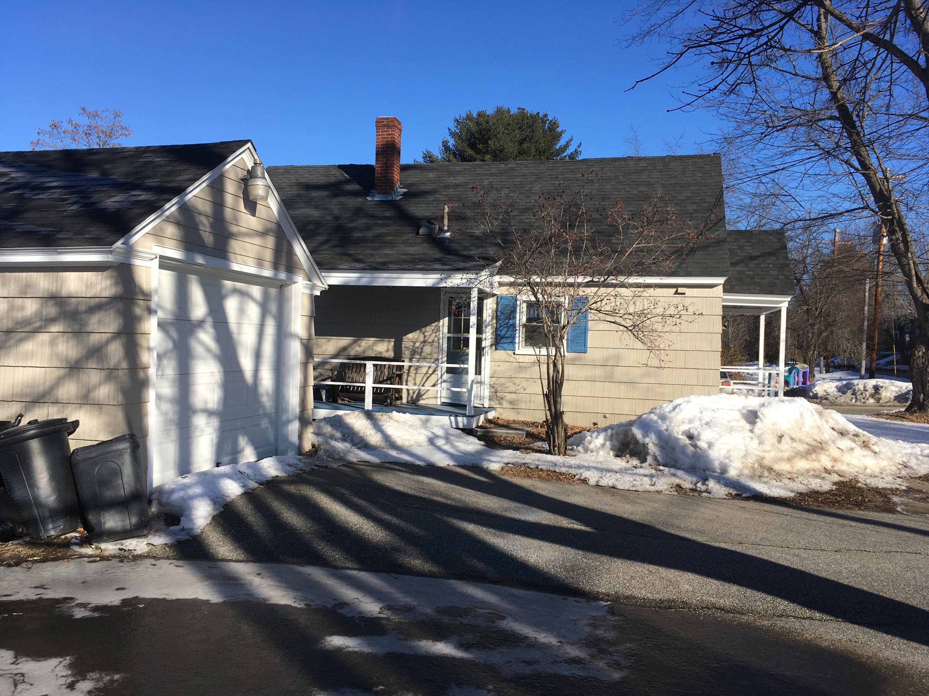 10 Switzerland Road Lewiston, ME 04240 - Photo 4 of 16 IMG_2695