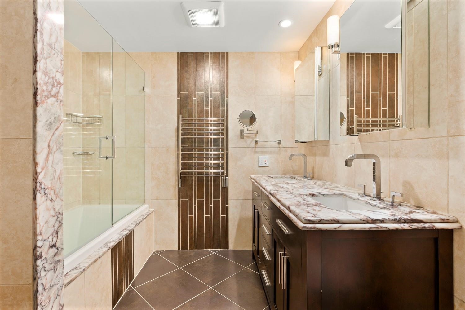 102 Rutledge Court Edgewater, NJ 07020 - Photo 20 of 31 Gallery Image 20