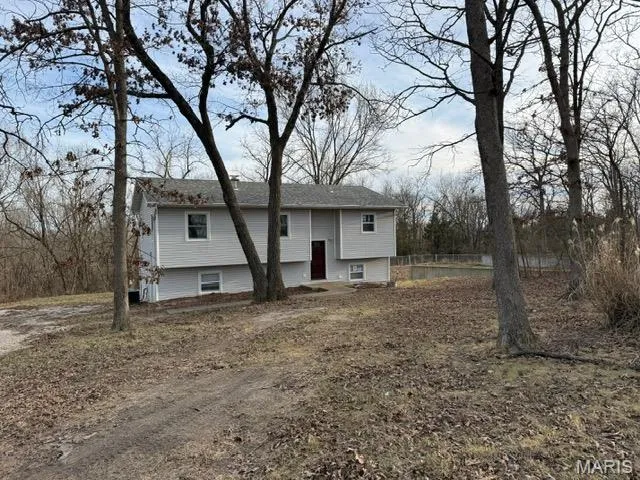 $179,900 | 122 Scrivner Road, Eldon, MO 65026