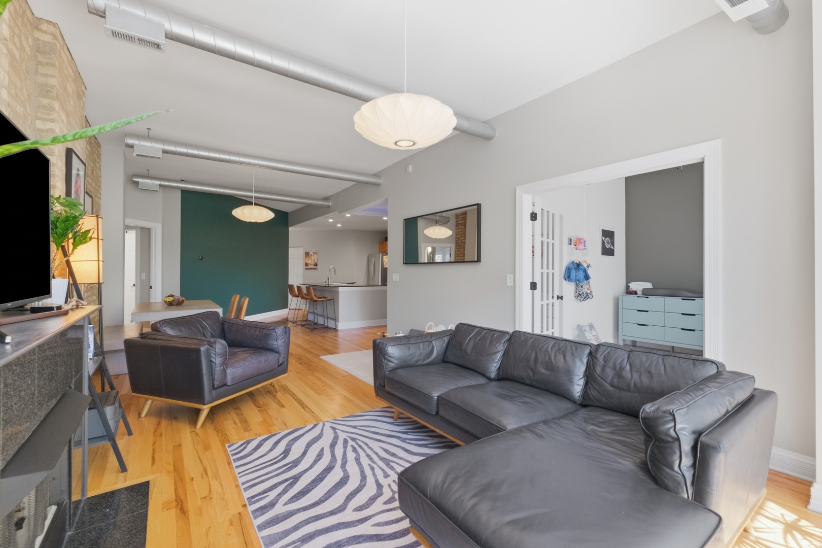 1245 West George Street, Unit 201 Chicago, IL 60657 - Photo 5 of 25