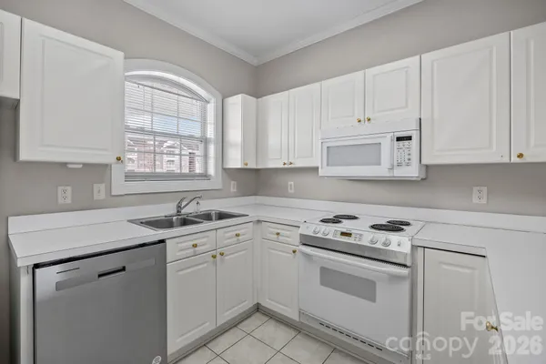 $170,000 | 9285 Meadow Vista Road, Charlotte, NC 28213