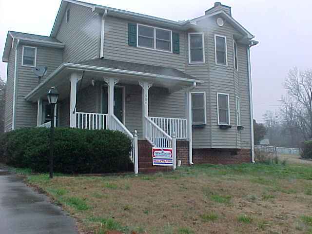 504 Hillandale Road Liberty, SC 29657 - Photo 1 of 8