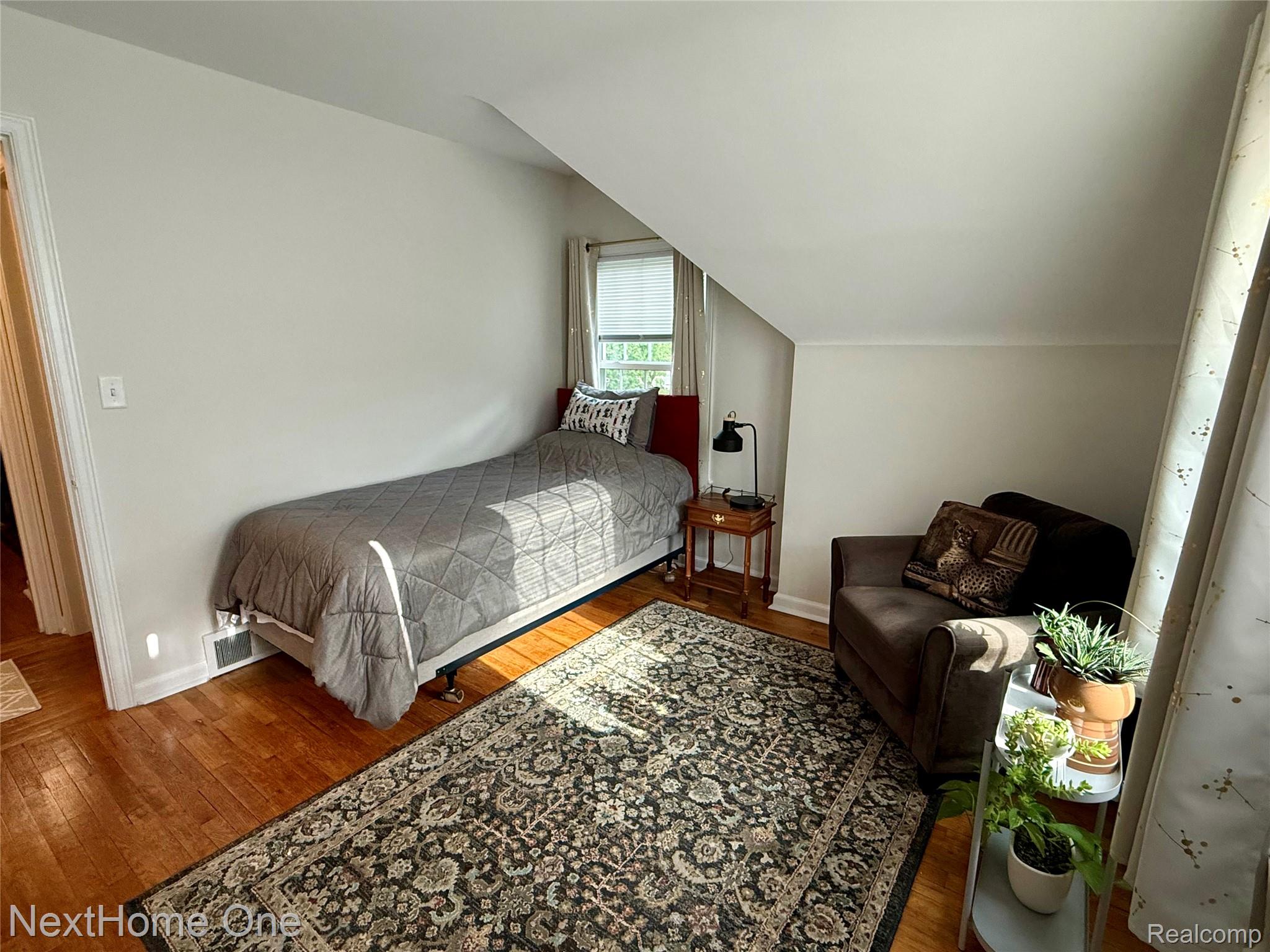 734-736 Briarcliff Road Jackson, MI 49203 - Photo 24 of 30 IMG_6910.jpeg