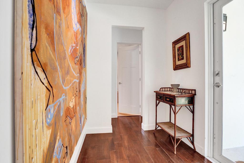 5 Gatehouse Road Sea Ranch Lakes, FL 33308 - Photo 5 of 82 DSC00685