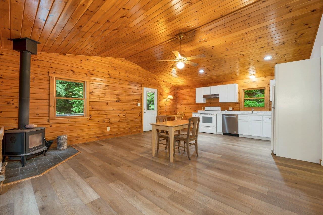 187 Chaisson Road Plymouth, NH 03264 - Photo 10 of 39