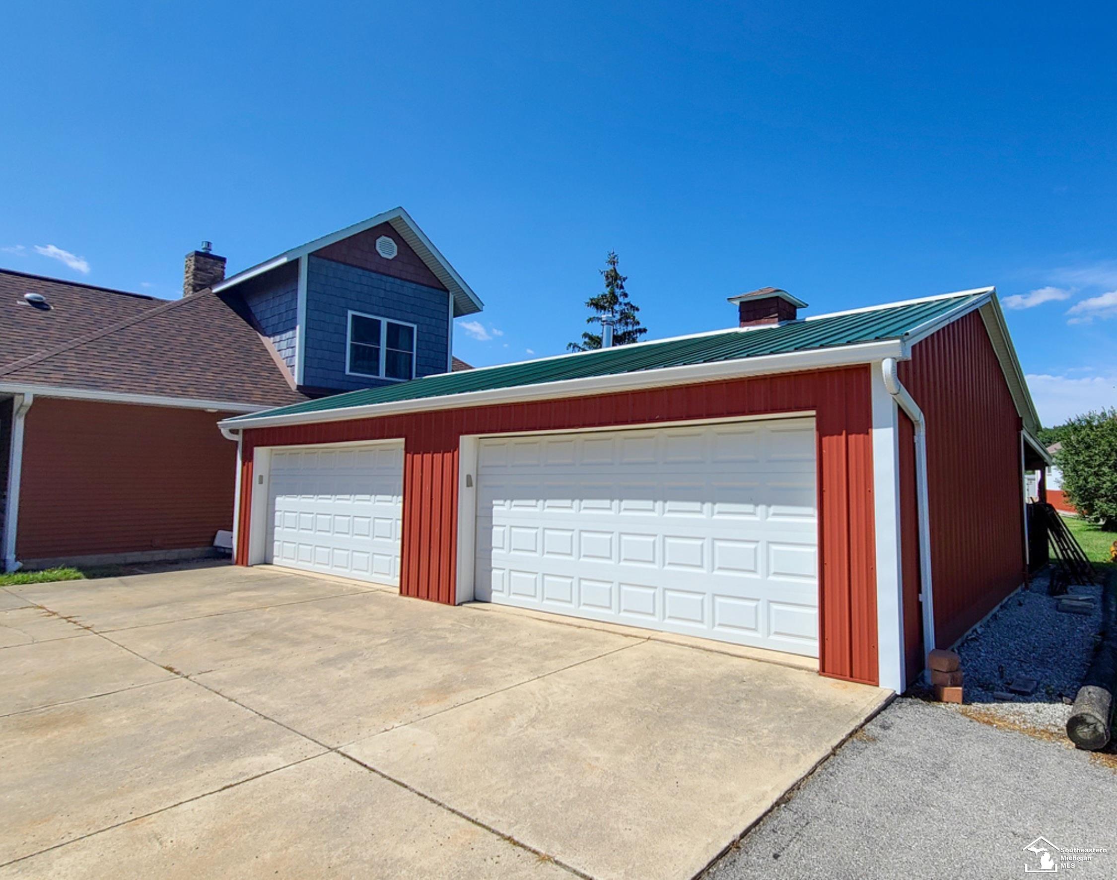 1827 Newport Road Newport, MI 48166 - Photo 4 of 45