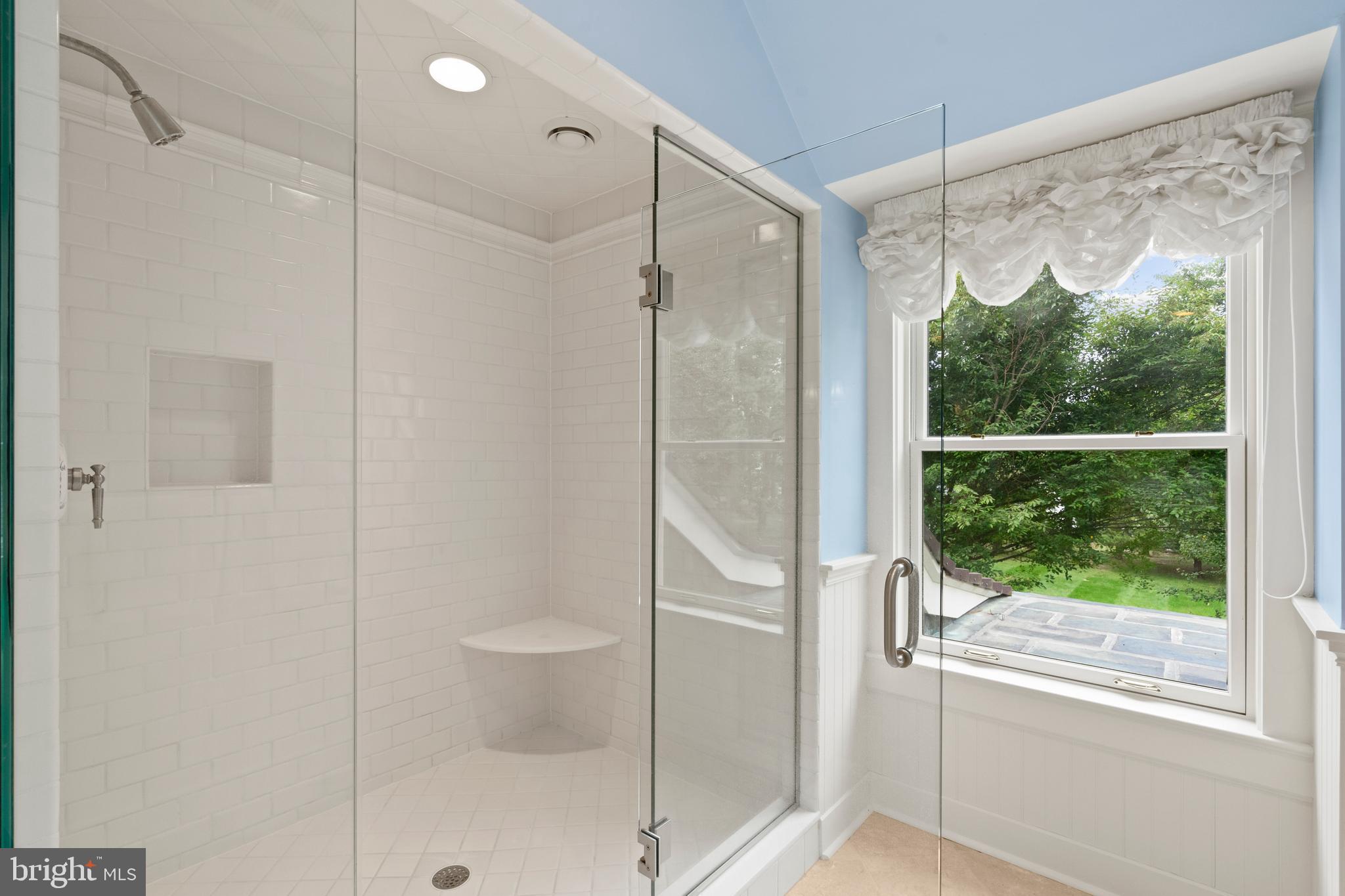 7536 Quaker Neck Road Bozman, MD 21612 - Photo 24 of 50 Separate Shower