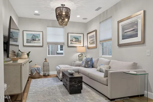 $1,750,000 | 4045 Harbour Island Lane, Oxnard, CA 93035