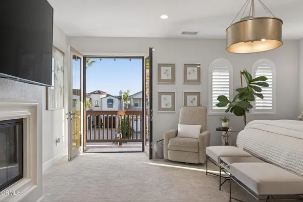 $1,750,000 | 4045 Harbour Island Lane, Oxnard, CA 93035