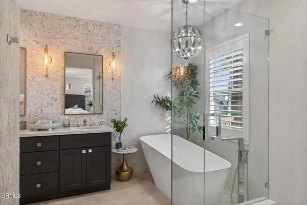 $1,750,000 | 4045 Harbour Island Lane, Oxnard, CA 93035