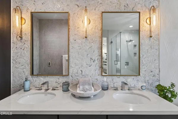 $1,750,000 | 4045 Harbour Island Lane, Oxnard, CA 93035