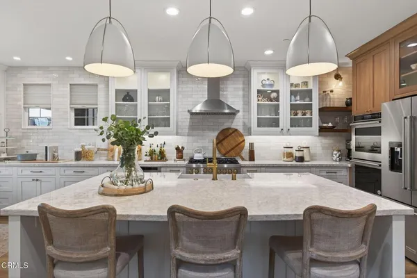 $1,750,000 | 4045 Harbour Island Lane, Oxnard, CA 93035