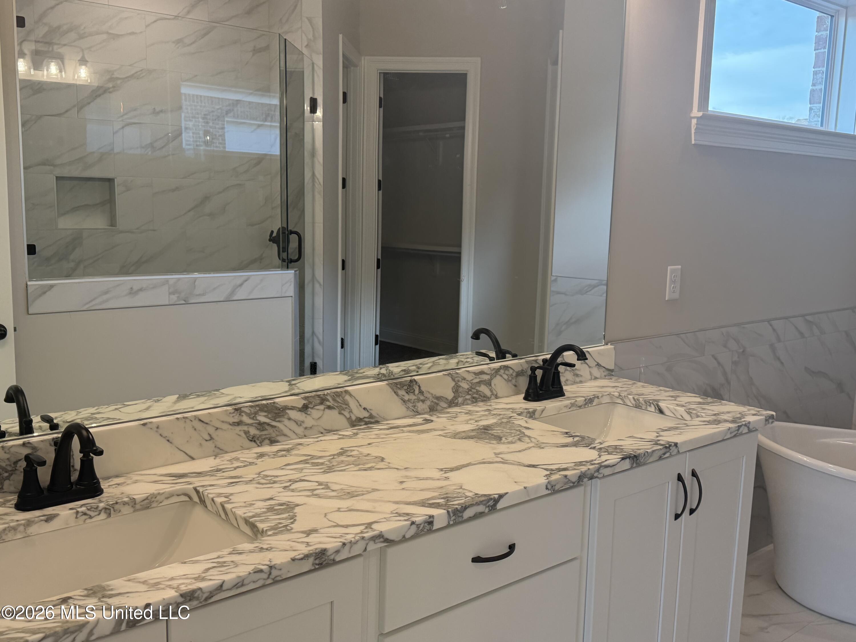 2275 Livingston Way Hernando, MS 38632 - Photo 13 of 48 IMG_3294