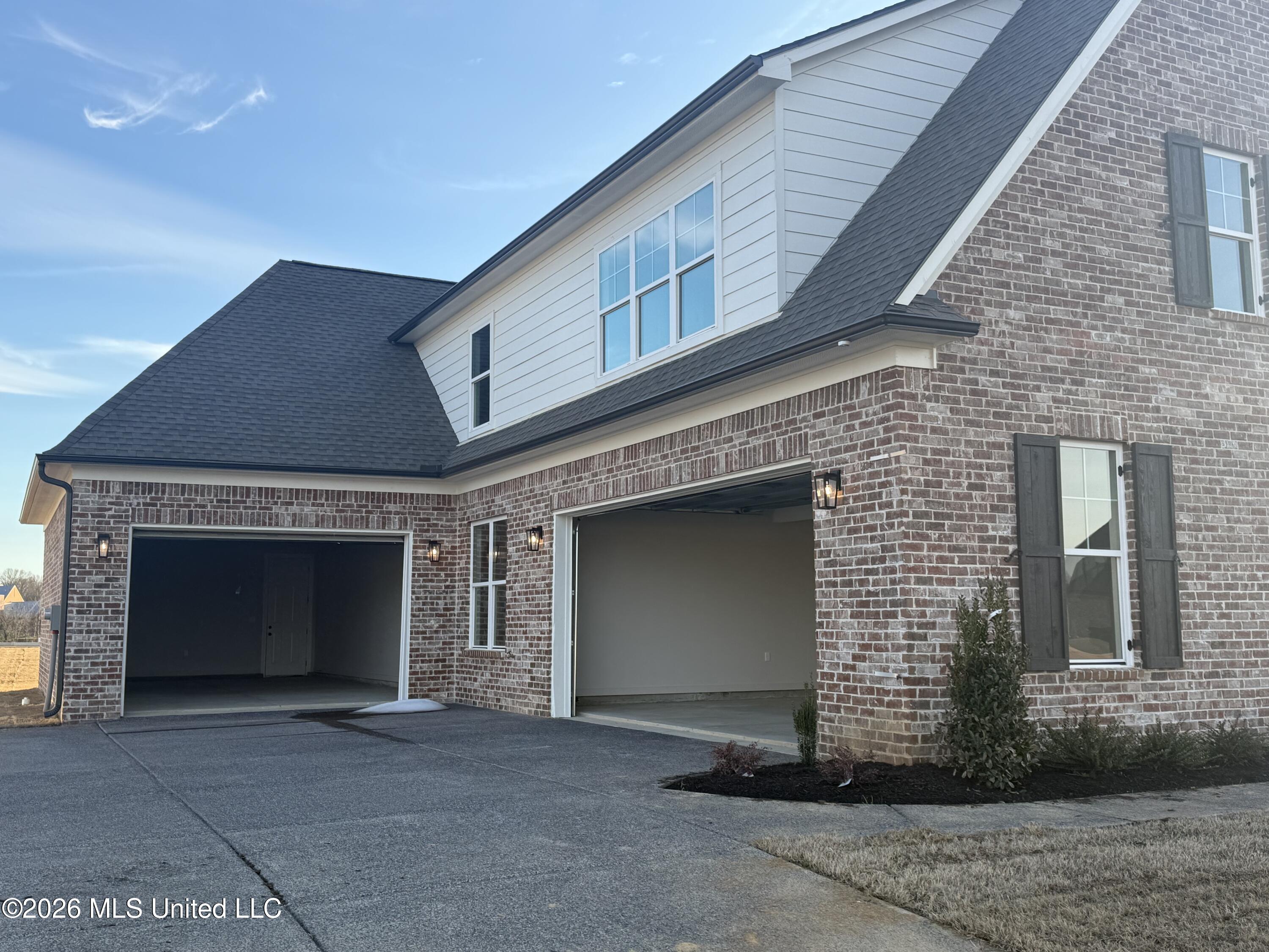 2275 Livingston Way Hernando, MS 38632 - Photo 3 of 48 IMG_3282