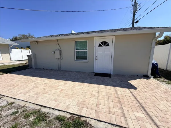 $1,600 | 2216 Webber Street, Unit C, Sarasota, FL 34239