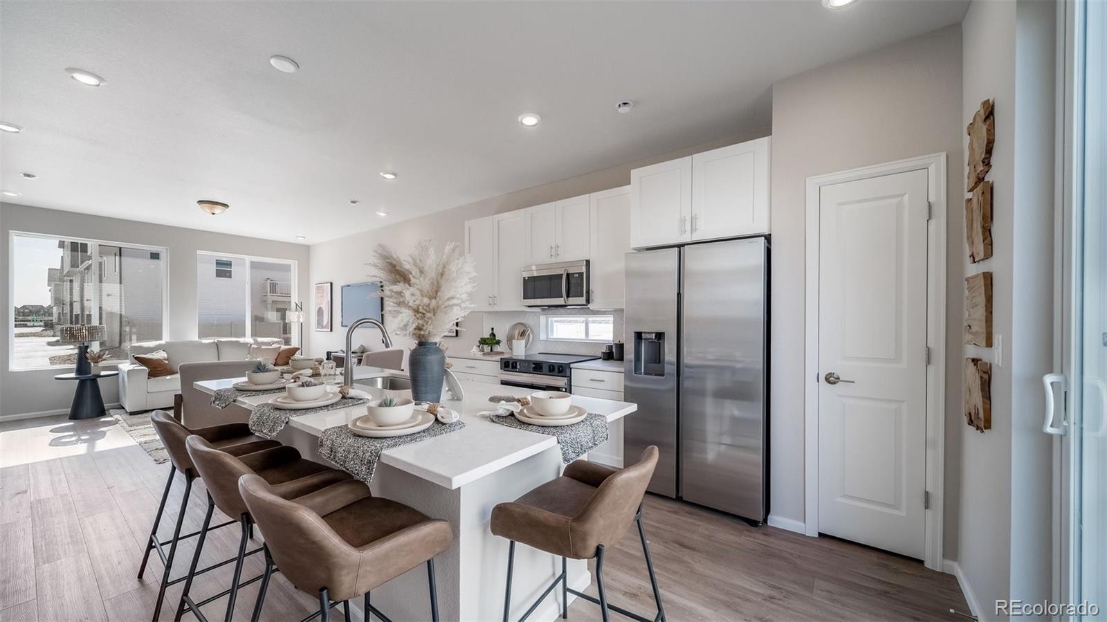 622 Wagon Wheel Way Bennett, CO 80102 - Photo 8 of 39