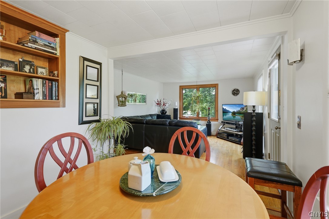 4621 Tucker Road Onondaga, NY 13215 - Photo 9 of 41 Dining Area to Living Room