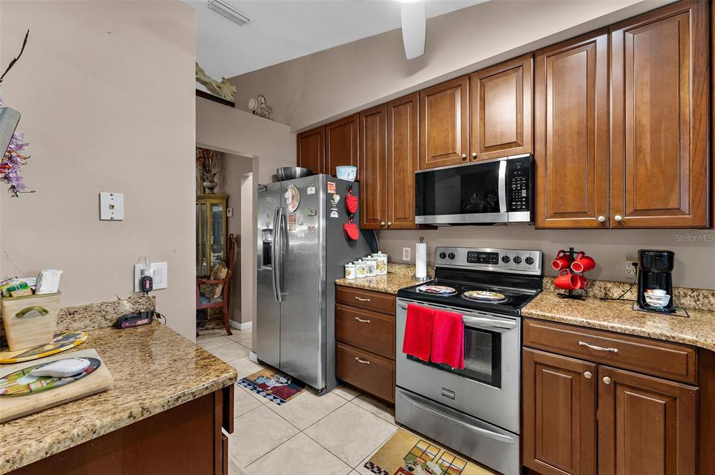 620 Burke Road Venice, FL 34293 - Photo 12 of 37 Gallery Image 12