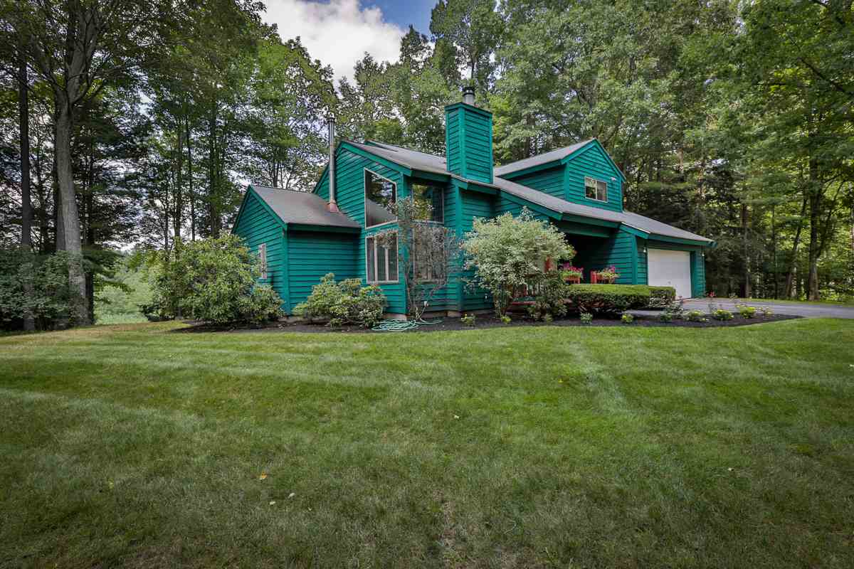 48 Checkerberry Road Hampstead, NH 03826 - Photo 3 of 38