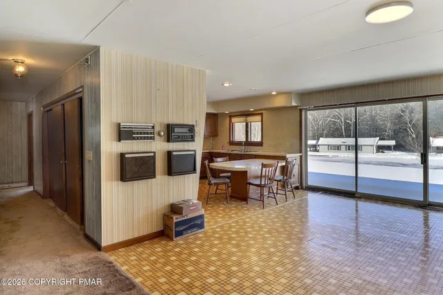 $2,200,000 | 306 Merwinsburg Road, Effort, PA 18330