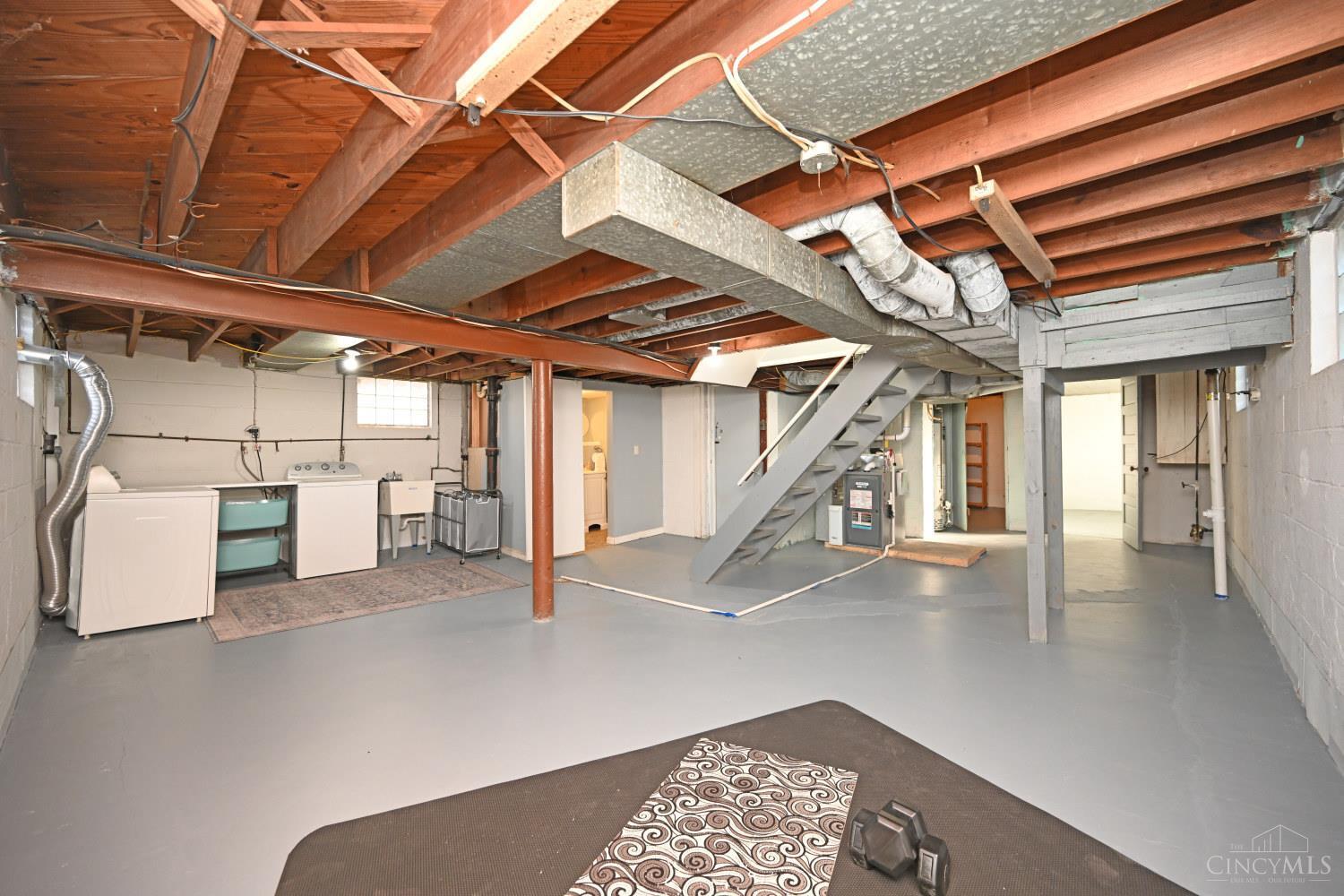 6832 Roe Street Cincinnati, OH 45227 - Photo 36 of 42 Gallery Image 36