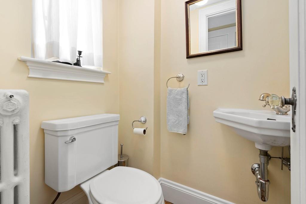 52 Glendale Road Belmont, MA 02478 - Photo 11 of 26 Gallery Image 11