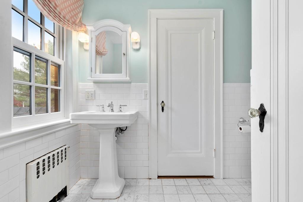 52 Glendale Road Belmont, MA 02478 - Photo 15 of 26 Gallery Image 15