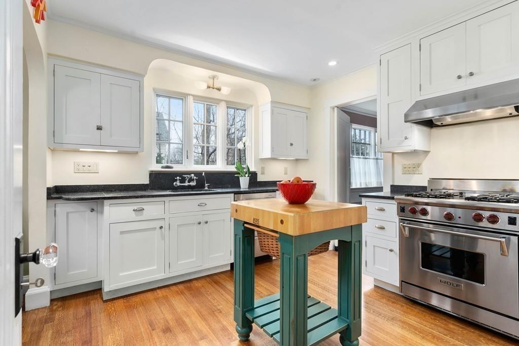 52 Glendale Road Belmont, MA 02478 - Photo 6 of 26 Gallery Image 6