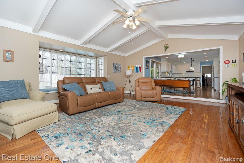 410 Lake Forest Road Rochester Hills, MI 48309 - Photo 27 of 75