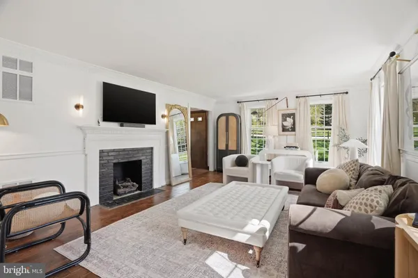 $925,000 | 6876 Mink Hollow Road, Highland, MD 20777