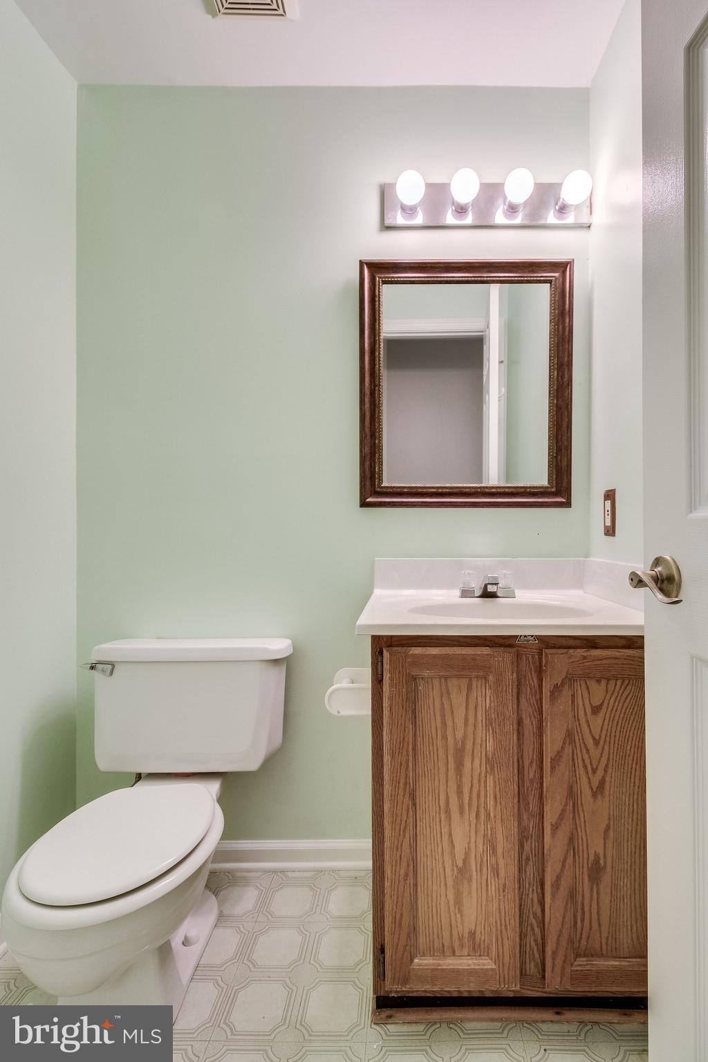 8478 Springfield Oaks Drive Springfield, VA 22153 - Photo 15 of 87