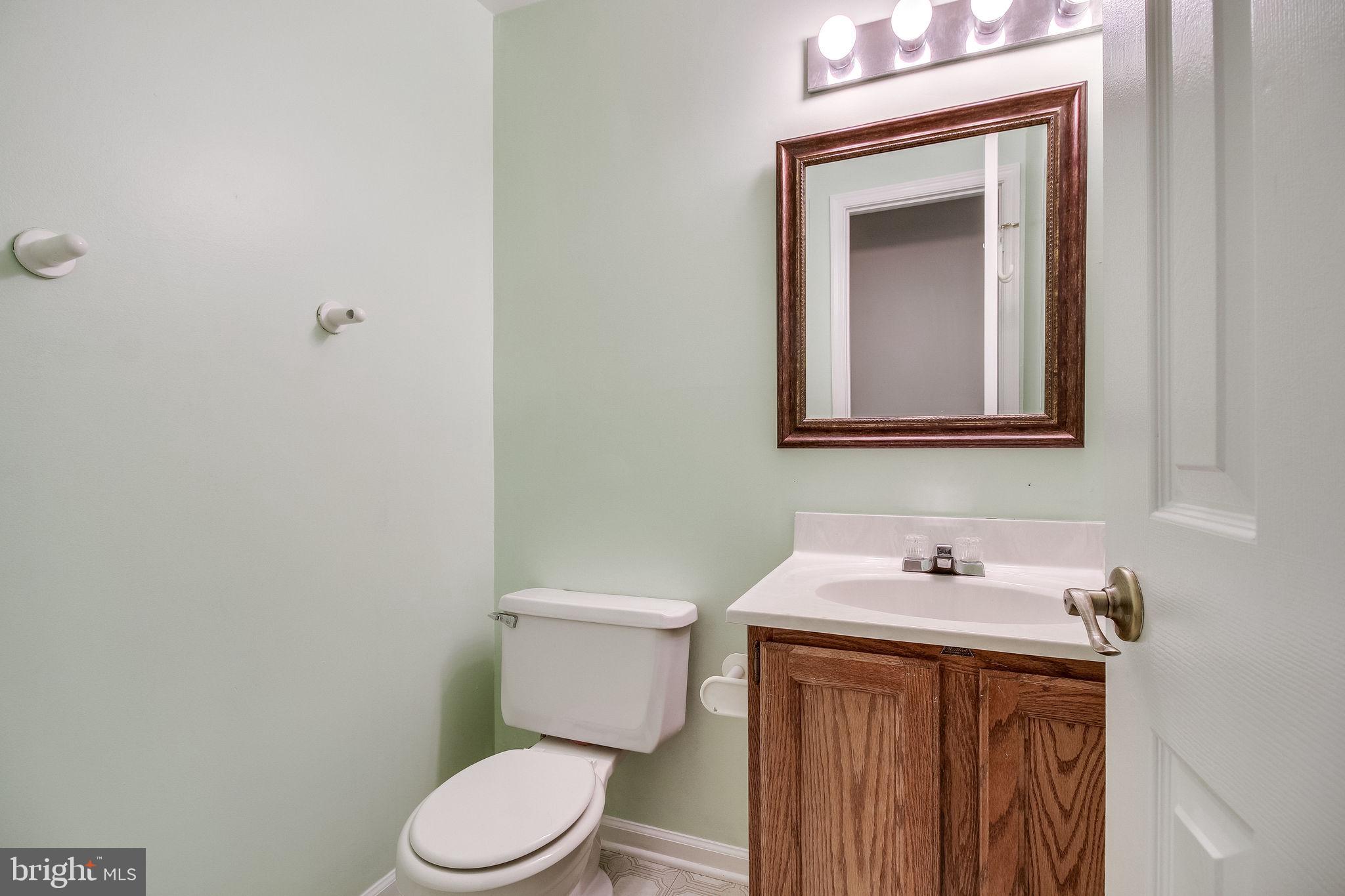 8478 Springfield Oaks Drive Springfield, VA 22153 - Photo 16 of 87