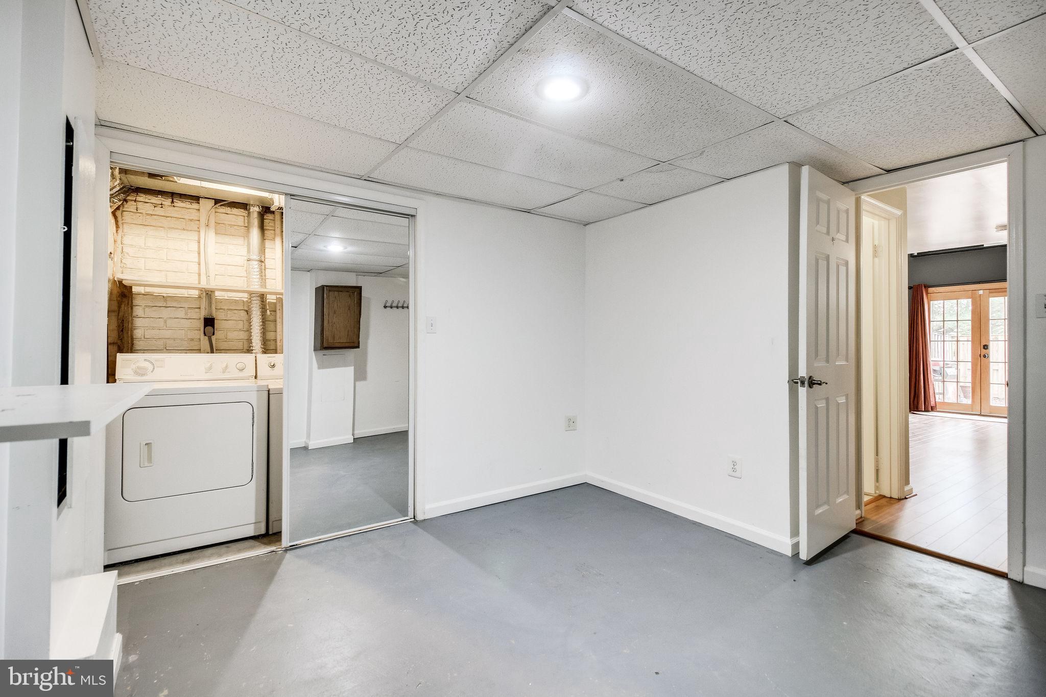 8478 Springfield Oaks Drive Springfield, VA 22153 - Photo 21 of 87