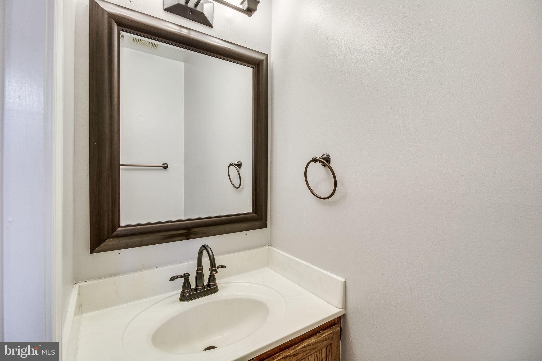 8478 Springfield Oaks Drive Springfield, VA 22153 - Photo 26 of 87