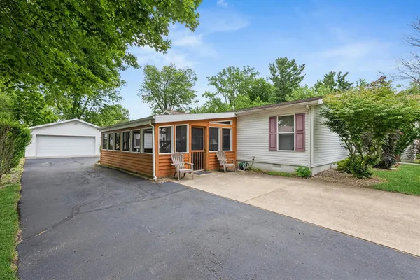 $399,000 | 227 South Jameson Street, New Buffalo, MI 49117
