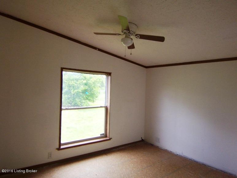 1089 Cecil Noel Road Bloomfield, KY 40008 - Photo 16 of 20 Bedroom 3