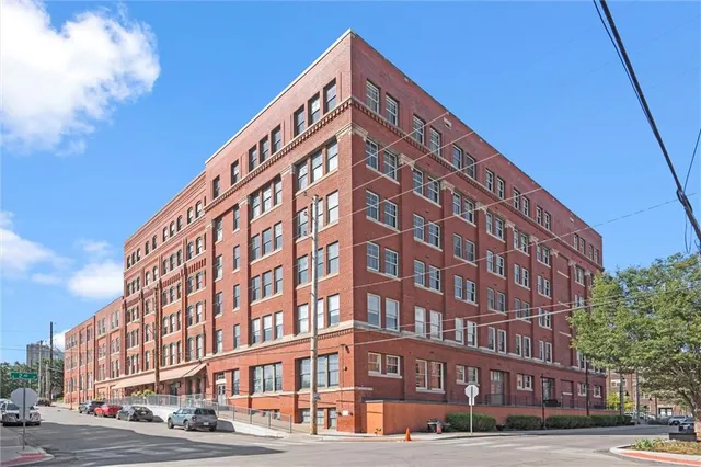 $310,000 | 200 Main Street, Unit 410, Kansas City, MO 64105