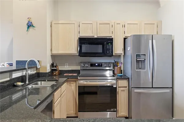 $280,000 | 200 Main Street, Unit 410, Kansas City, MO 64105