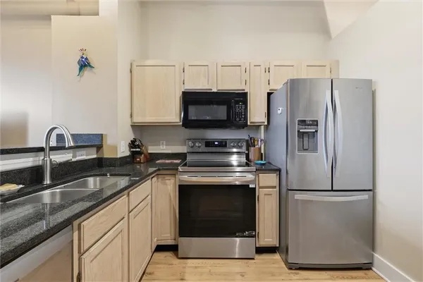 $280,000 | 200 Main Street, Unit 410, Kansas City, MO 64105