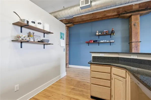 $280,000 | 200 Main Street, Unit 410, Kansas City, MO 64105