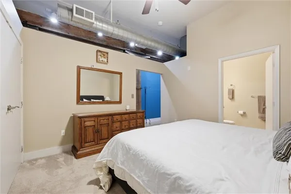 $280,000 | 200 Main Street, Unit 410, Kansas City, MO 64105