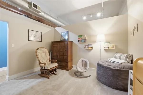 $280,000 | 200 Main Street, Unit 410, Kansas City, MO 64105