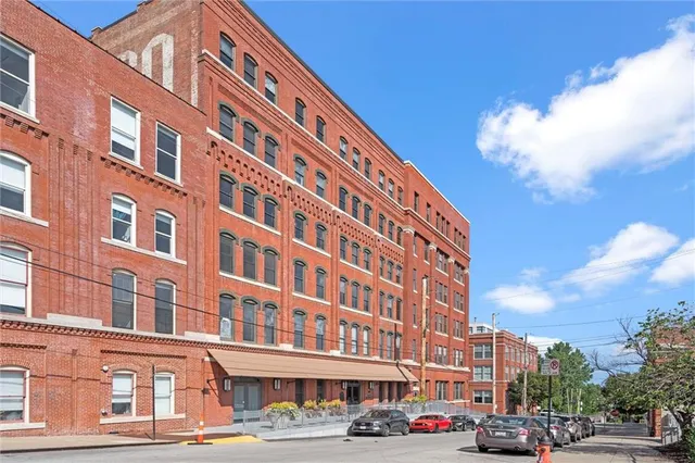 $310,000 | 200 Main Street, Unit 410, Kansas City, MO 64105