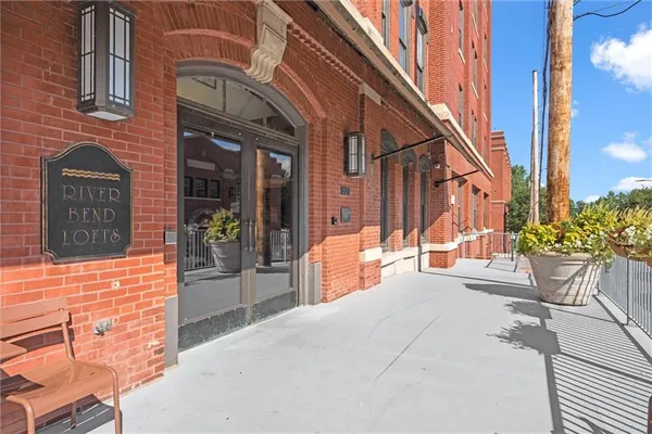 $280,000 | 200 Main Street, Unit 410, Kansas City, MO 64105