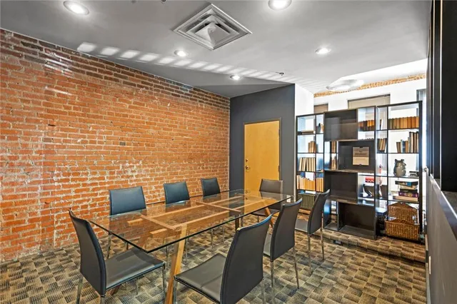 $310,000 | 200 Main Street, Unit 410, Kansas City, MO 64105